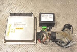 Блок управления двигателем комплект Mercedes Sprinter 2.2cdi (901/905) 1995-2006 A6111533679 258083
