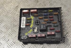 Блок предохранителей VW Passat (B6) 2005-2010 3C0937125 258353