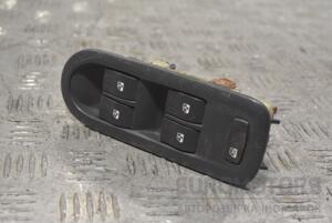 Блок управления стеклоподъемниками передний левый Renault Megane (II) 2003-2009 156018070 258514