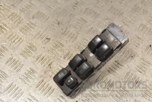Блок управления стеклоподъемниками передний левый Hyundai Trajet 2000-2008 621W02250 262185