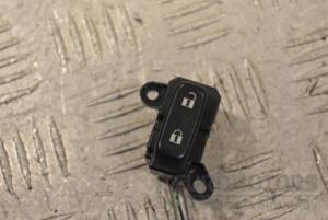 Кнопка центрального замка правая Mazda CX-7 2007-2012 269802