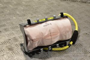 Подушка безопасности пассажир в торпедо Airbag Toyota Auris (E15) 2006-2012 273347