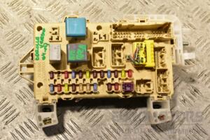 Блок предохранителей Toyota Corolla Verso 2004-2009 892210F010 290065