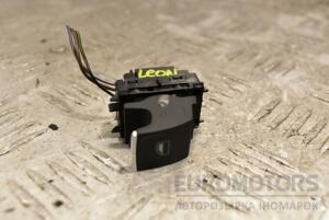 Кнопка стеклоподъемника Seat Leon 2013 5G0959855C 290725