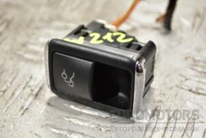 Кнопка открывания багажника Mercedes E-class (W212) 2009-2016 A2128204410 290839