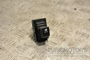 Кнопка склопідіймача Kia Ceed 2007-2012 935751H100 303390