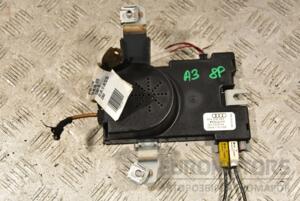 Усилитель антенны Audi A3 (8P) 2003-2012 8P4035225 303926