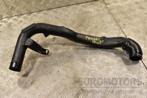 Патрубок інтеркулера VW Passat 1.9tdi (B5) 1996-2005 8E0145762C 305286