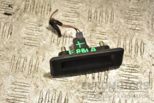 Кнопка открывания крышки багажника наружная Skoda Fabia 2007-2014 5J0827566C 315166
