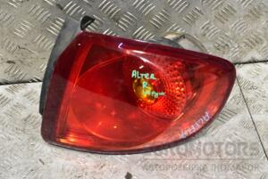 Фонарь правый наружный Seat Altea 2004-2015 5P0945112F 316359