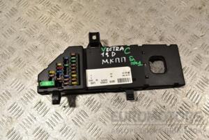Блок предохранителей Opel Vectra (C) 2002-2008 13181984 321191