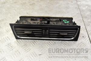 Дефлектор воздушный центральный Audi A4 (B8) 2007-2015 8T1820951C 325695