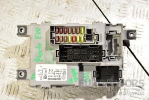 Блок предохранителей Fiat Punto Evo 2010 518699260 328702