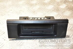 Дисплей информационный 03- Renault Trafic 2001-2014 8200584888 332083
