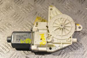 Моторчик стеклоподъемника передний правый Mercedes M-Class (W164) 2005-2011 A2518200842 338324