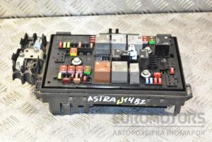 Блок предохранителей Opel Astra (J) 2009-2015 13302310 339810