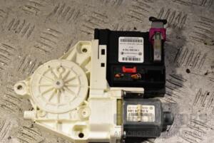 Моторчик стеклоподъемника передний правый VW Golf (V) 2003-2008 1K0959792K 341462