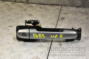 Ручка двері зовнішня передня права Toyota Yaris 2006-2011 345991