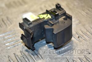 Кнопка стеклоподъемника передняя правая Toyota Yaris 2006-2011 349663