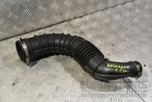 Патрубок повітряного фільтра Nissan Qashqai 1.5dCi 2007-2014 8200500384 351429