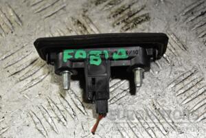 Кнопка открывания крышки багажника наружная Skoda Fabia 2007-2014 5J0827566E 353493
