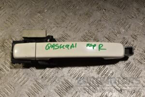 Ручка двері зовнішня передня права Nissan Qashqai 2007-2014 353794
