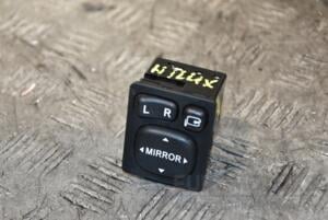 Кнопка регулювання дзеркал Toyota Hilux 2004-2015 367810