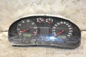 Панель приладів -00 VW Passat (B5) 1996-2005 369586
