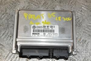 Блок управления двигателем VW Passat 1.8 20V (B5) 1996-2005 8D0907558B 369878