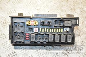 Блок предохранителей Jeep Grand Cherokee 2005-2010 04692087AB 369992