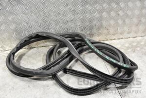 Ущільнювач двері передній Land Rover Discovery Sport 2014-2019 FK7220708A 373246