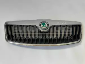 Решетка радиатора передняя 09- Skoda Octavia 2.0tdi (A5) 2004-2013 1Z0853651C it-10397 Дизель