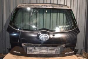 Кришка багажника зі склом -10 Toyota Auris (E15) 2006-2012 6700502110 383211