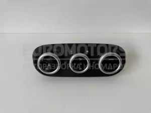 блок управления климатом климат-контроль Fiat 500X 1368 2014 07356568390 it-12522 Бензин