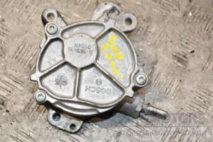 Вакуумный насос Peugeot 407 2.0hdi 2004-2010 D1561B 390226