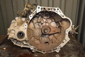 МКПП (механічна коробка перемикання передач) 5-ступка Toyota Auris 1.4 16V (E15) 2006-2012 303001E110 398200