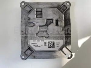 Блок управления ксеноновыми фарами Audi A4 3.2fsi (B8) 2007-2015 1307329218 it-11810 Бензин