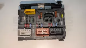 Блок предохранителей BSM Peugeot 207 1.4 16V 2006-2013 9664055780 it-12636 Бензин