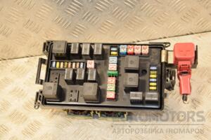 Блок запобіжників Chrysler 300C 2004-2010 P04692233AD 411271