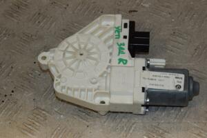 Моторчик склопідйомника задній правий Skoda Yeti 2009 5L0959812 419221