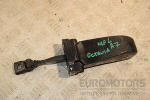 Ограничитель двери передний левый Skoda Octavia (A7) 2013-2020 5E0837267A 419575