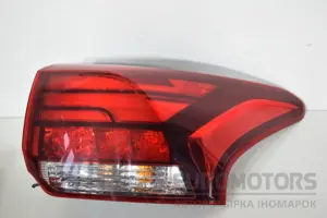 Правий світлодіодний задній ліхтар Mitsubishi Outlander 2.2tdi 2012 it-16006 Дизель