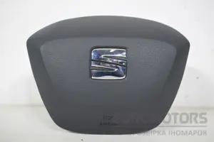 Подушка безопасности рулевого колеса Seat Arona 1.6 2017-2021 6F0880201AG it-16110 Дизель