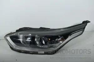 Левая ксеноновая фара Kia Ceed 2018 92101J7050 it-16356 Бензин