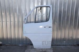 Двері передні ліві (дефект) Mercedes Sprinter (901/905) 1995-2006 A9017200305 445908