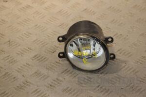 Фара правая Toyota Verso-S 2010-2015 812100D042 446694
