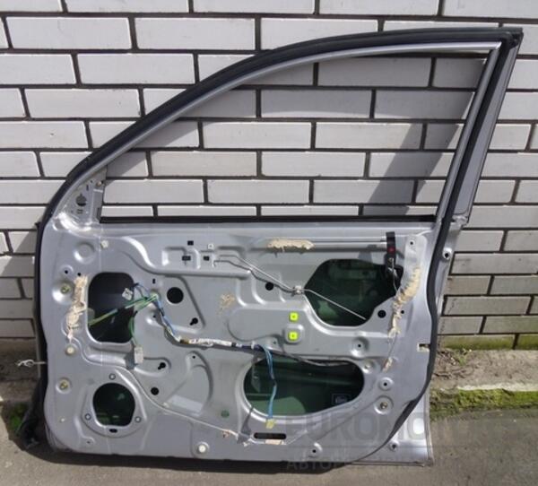 Двері передні праві Honda HR-V 1999-2006 1121 - 2