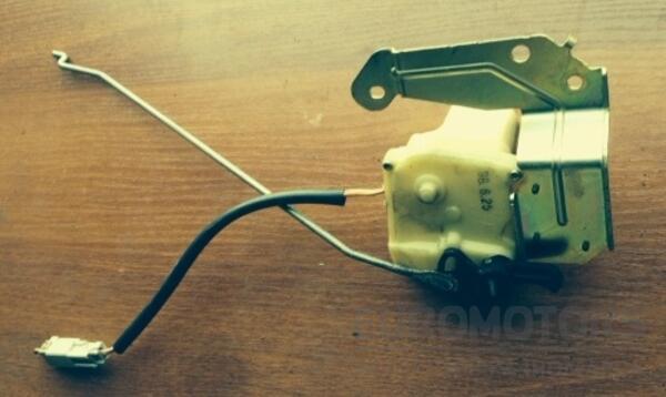 Замок крышки багажника/замок стекла крышки багажника Honda CR-V 1995-2002 2249 - 2