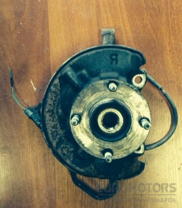 Поворотний кулак правий з ABS Mitsubishi Colt (Z3) 2004-2012 MN102068 2552 - 2
