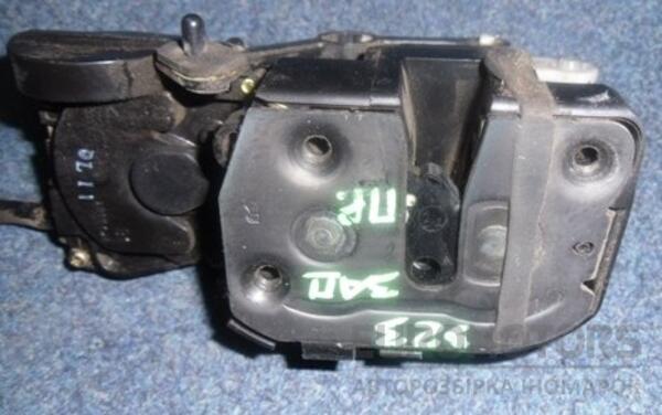 Замок двері задній правий електро Mazda 323F 1998-2003 5439 - 2